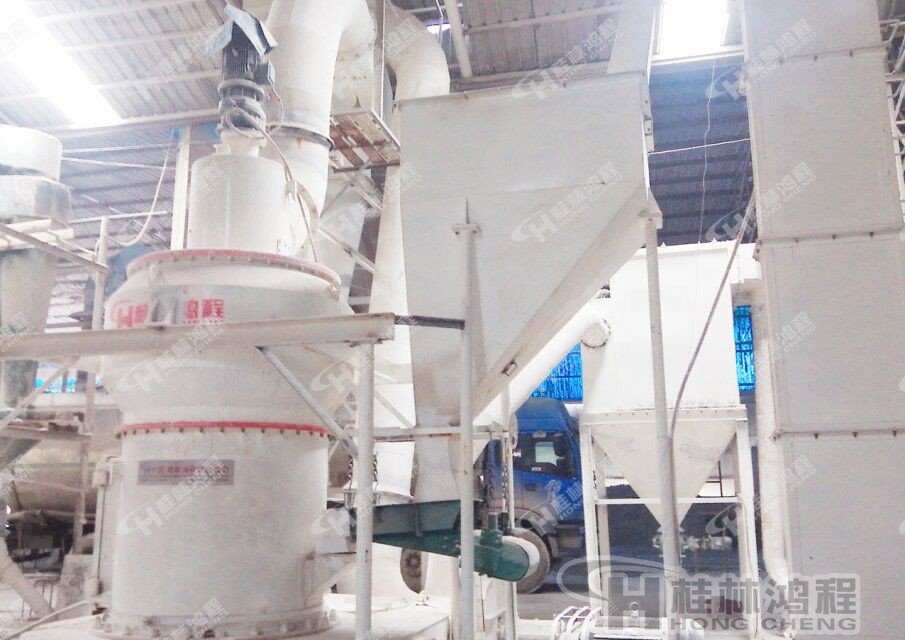 HC1300，325目錳礦石磨粉設(shè)備，錳礦石雷蒙磨粉機(jī)配置方案