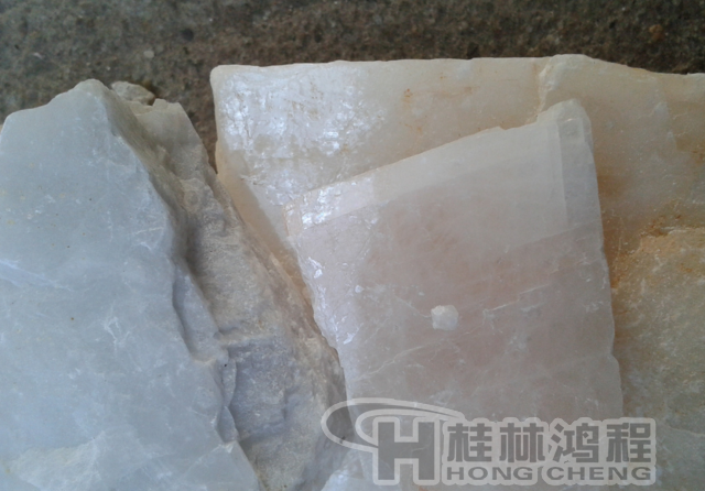 長石，長石粉，長石的用途