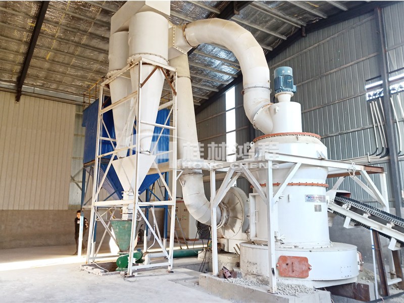 HCQ1500-膨潤土200目左右濕度15個(gè)水左右。產(chǎn)量大約5噸-內(nèi)蒙古2.jpg